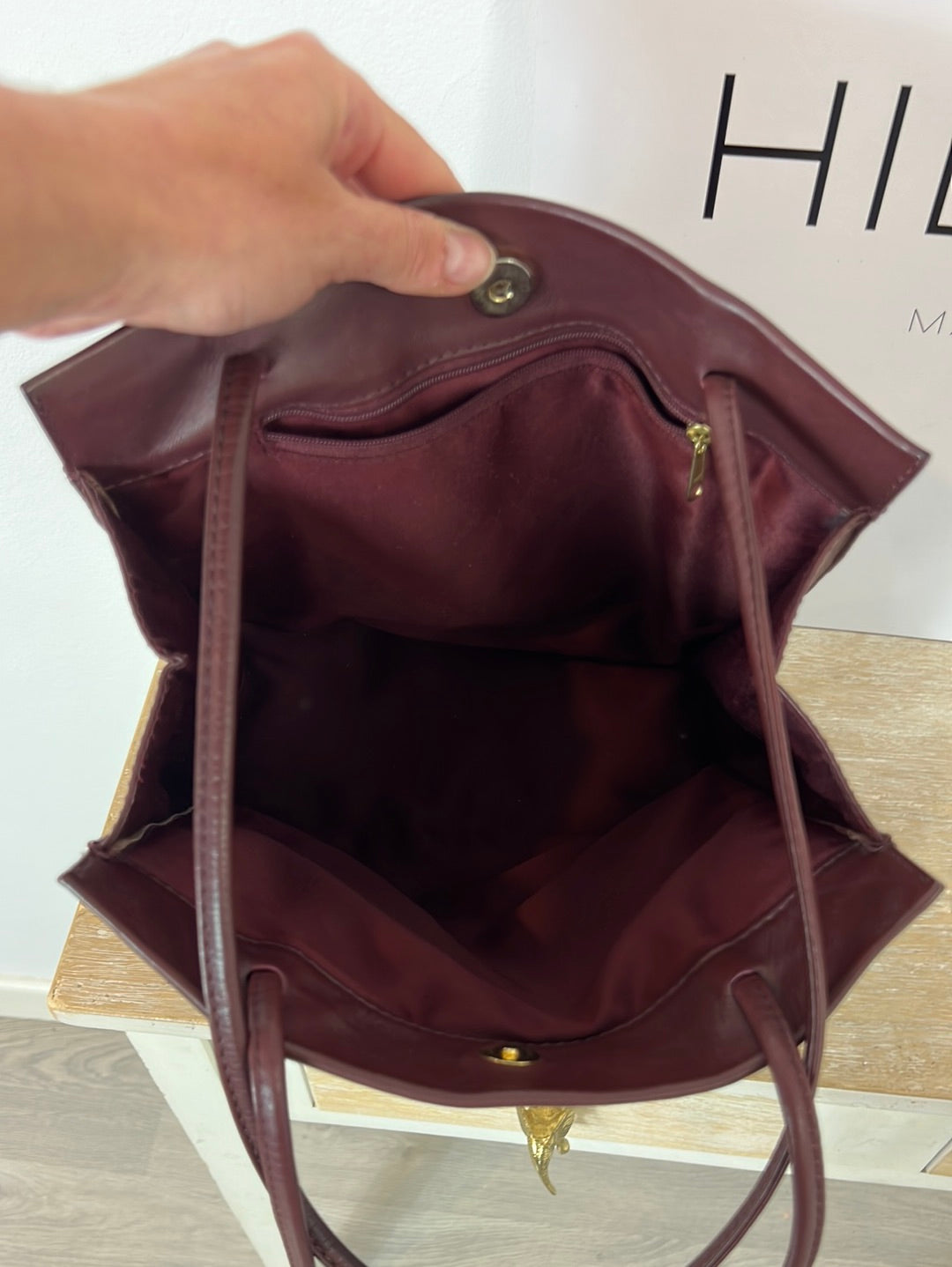 OTHERS. Medium burgundy bag