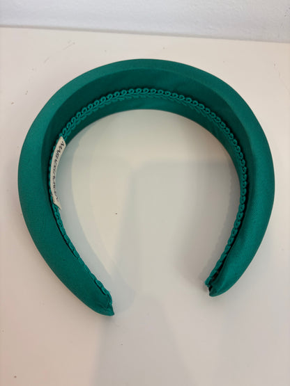 MARIA DE LA ORDEN. Diadema pelo verde