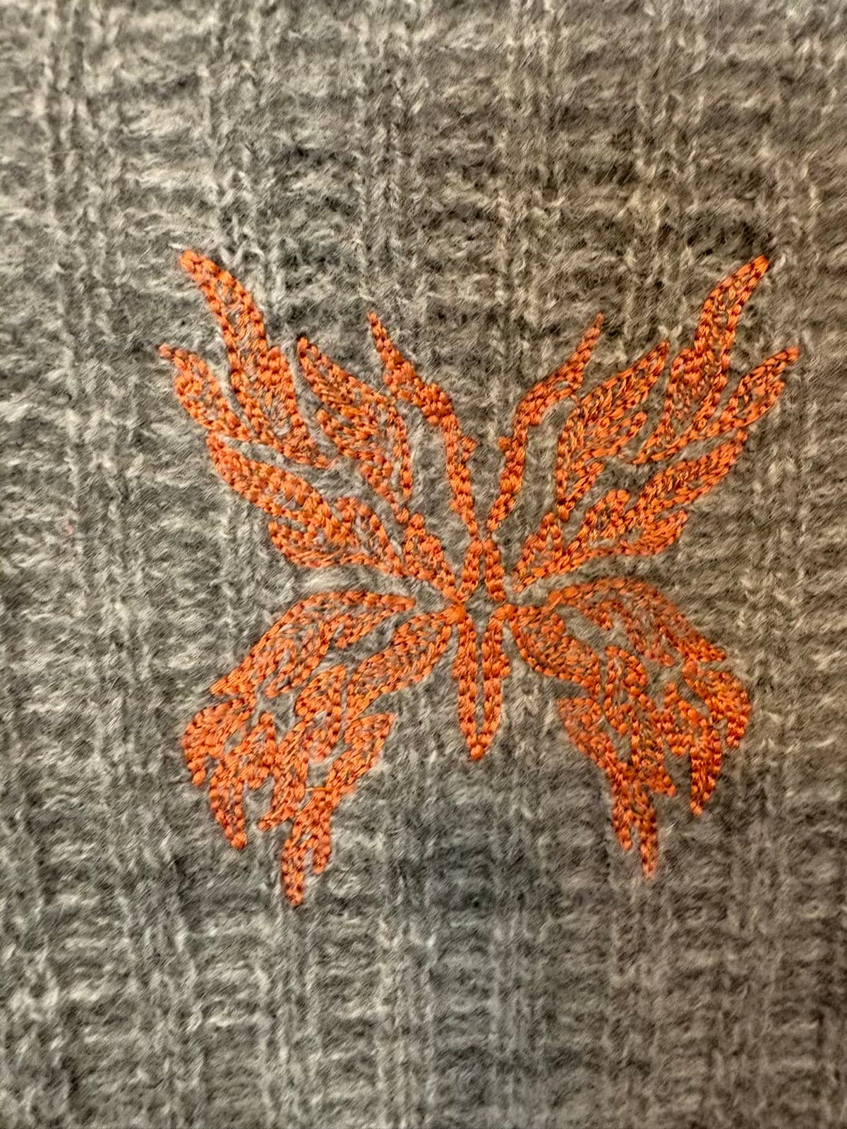 ZADIG & VOLTAIRE. Cárdigan cashmere bordado