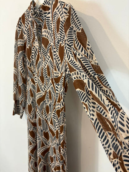 ZUA. Vestido midi estampado geometrico