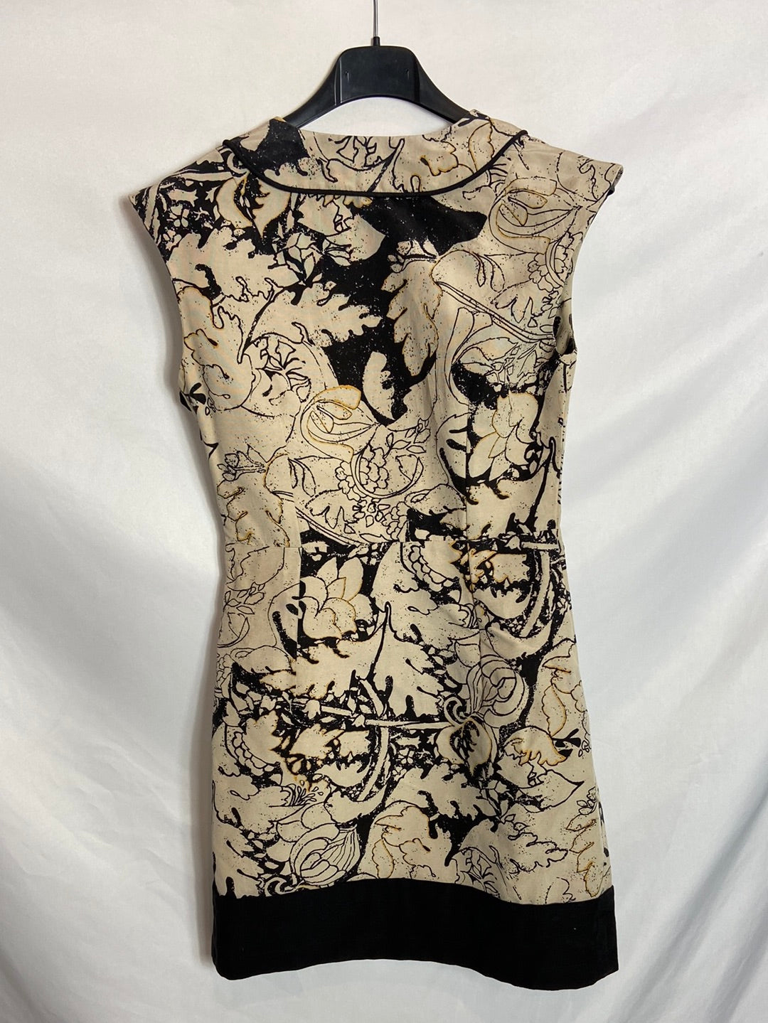 INTROPIA. Beige printed dress size 34