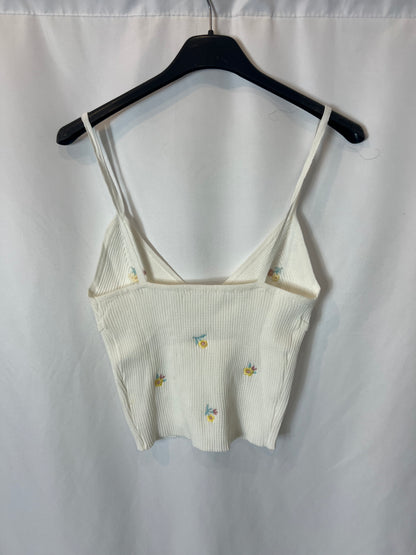 OTHERS. White ribbed embroidered top Tu(xs)