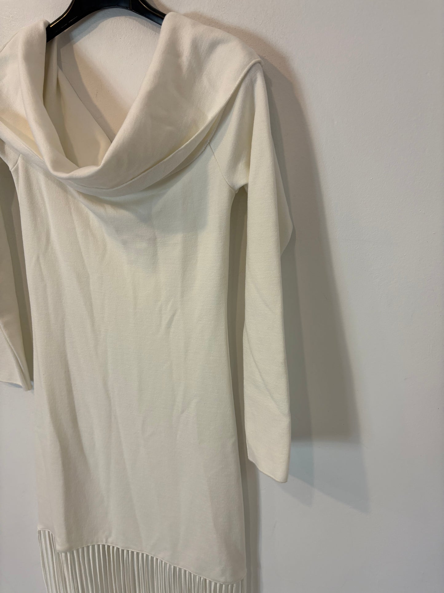 ZARA. White fringed dress. TS