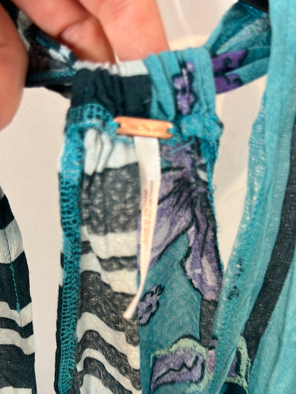 FREE PEOPLE. Blue floral TS top