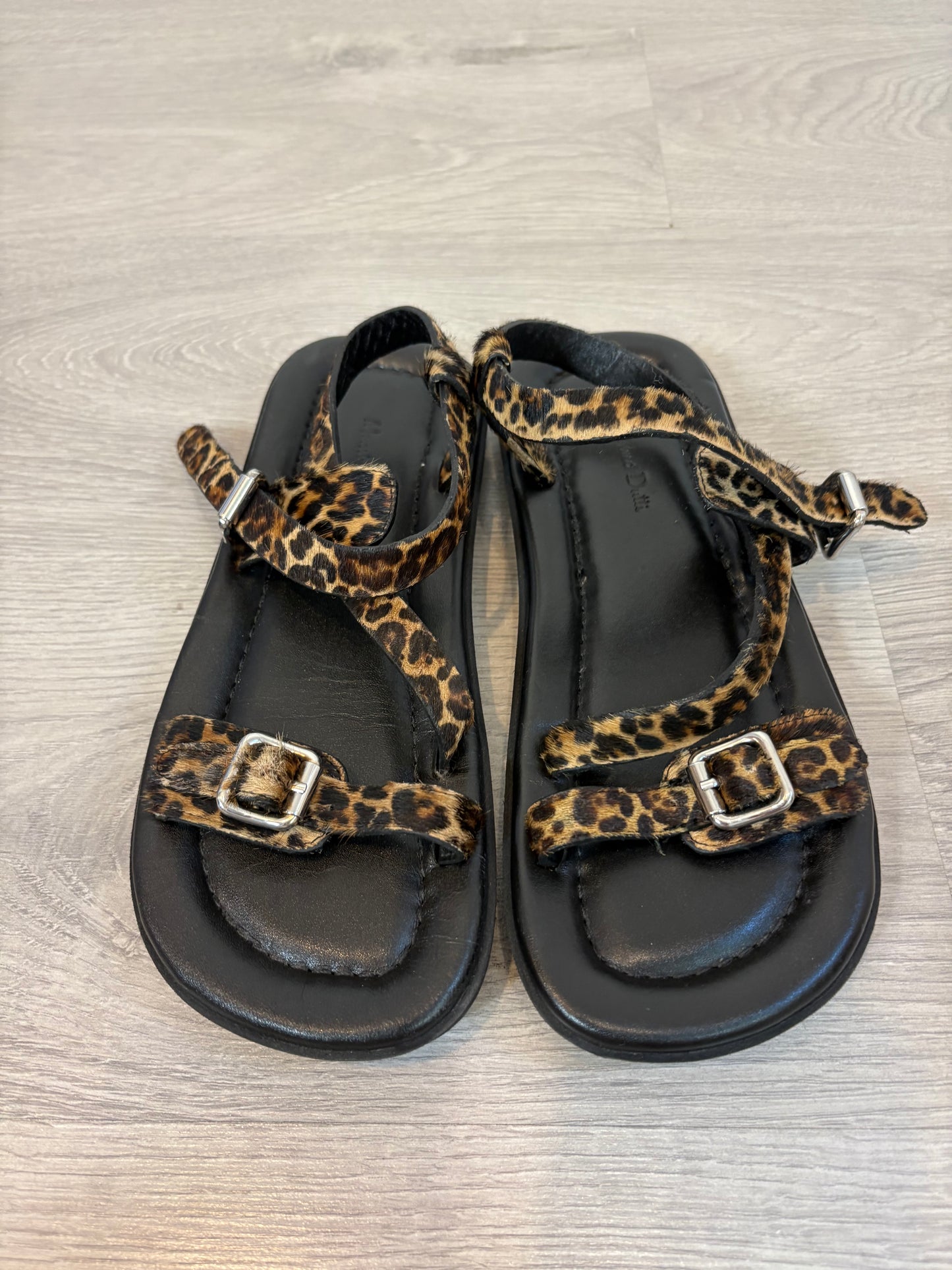 MASSIMO DUTTI. Sandalia piel tira cruzada . T 39