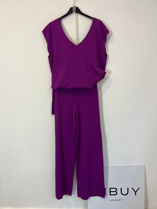 ZARA. Conjunto morado. T S