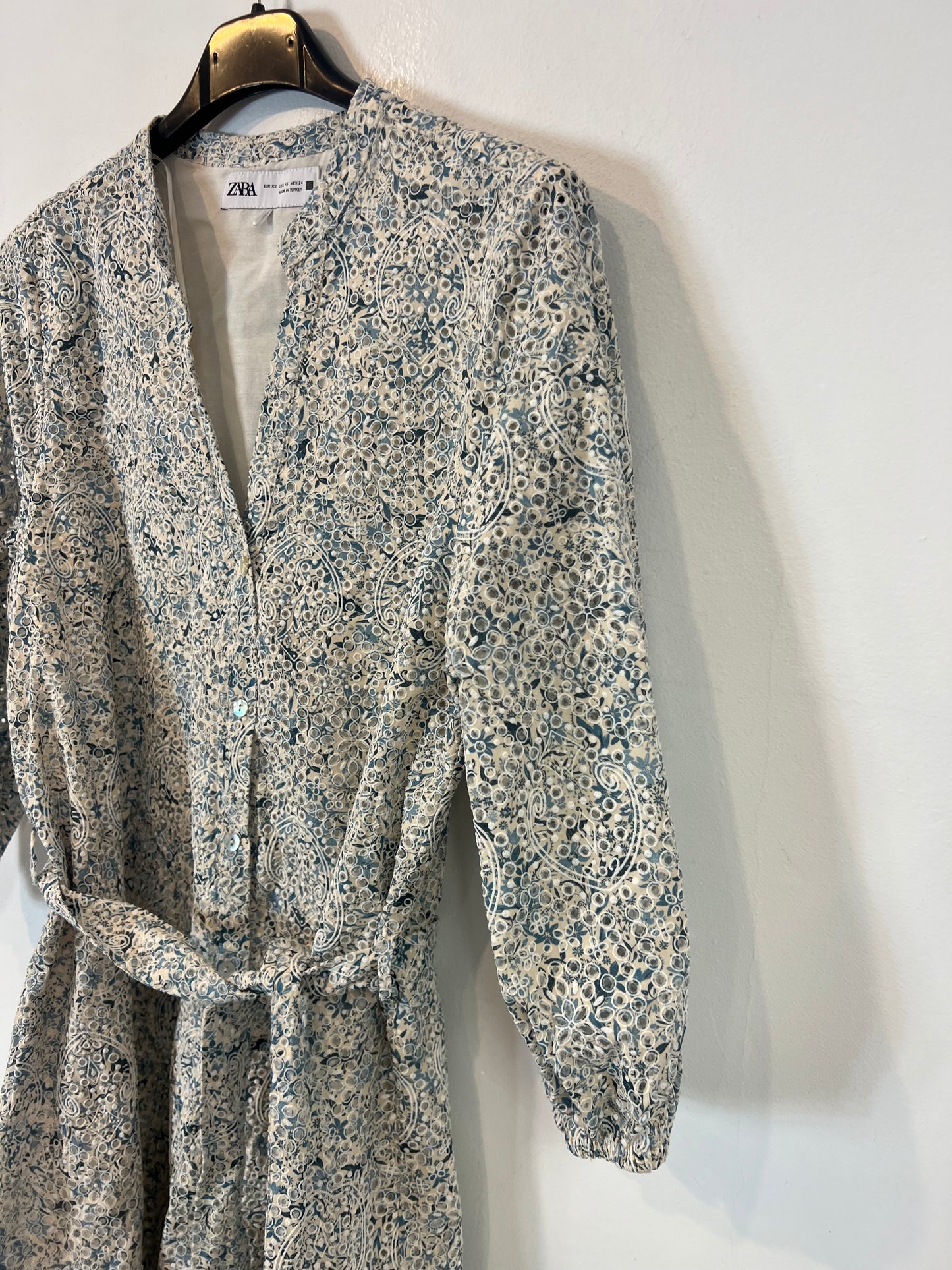 ZARA. Short textured dress. Size XS