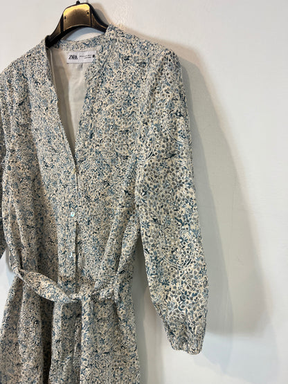 ZARA. Short textured dress. Size XS