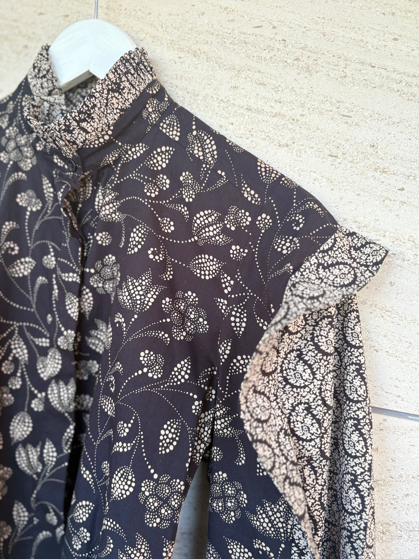 ISABEL MARANT ETOILÉ. Blusa negra estampada T.34