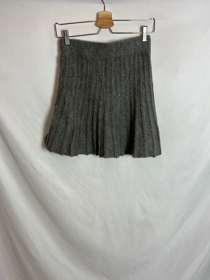 ZARA. Grey Ts knit skirt