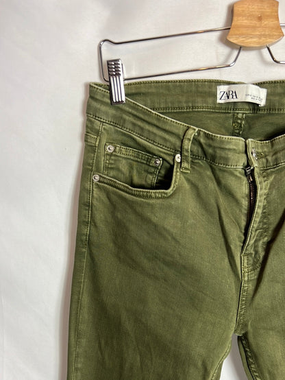 ZARA. Green stretch skinny denim. Size 42