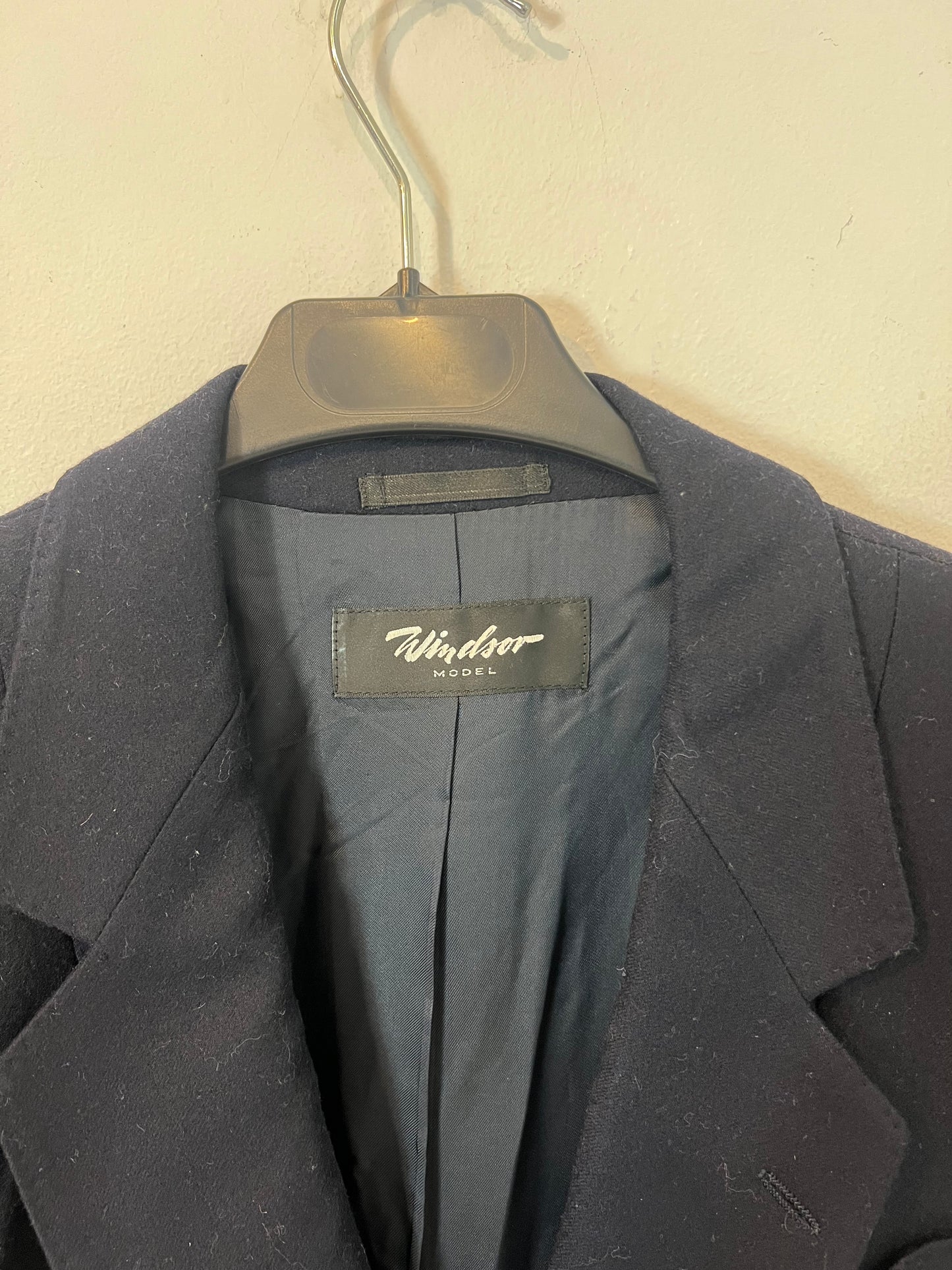 WINDSOR. Navy blue cashmere blazer. T 38