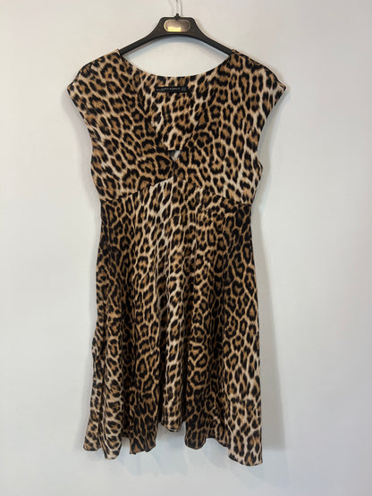 ZARA. Vestido corto animal print T.xs