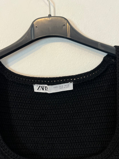 ZARA. Top negro punto T.s