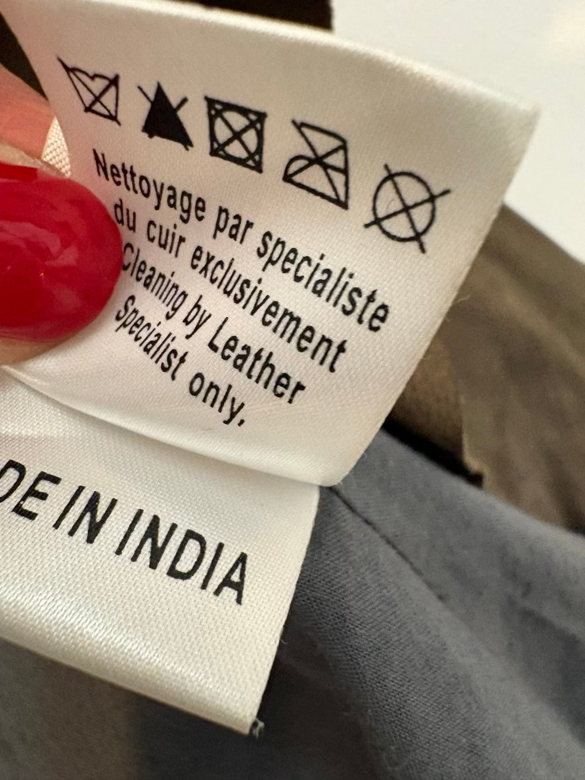 MAJE. Chaqueta ligera marrón piel