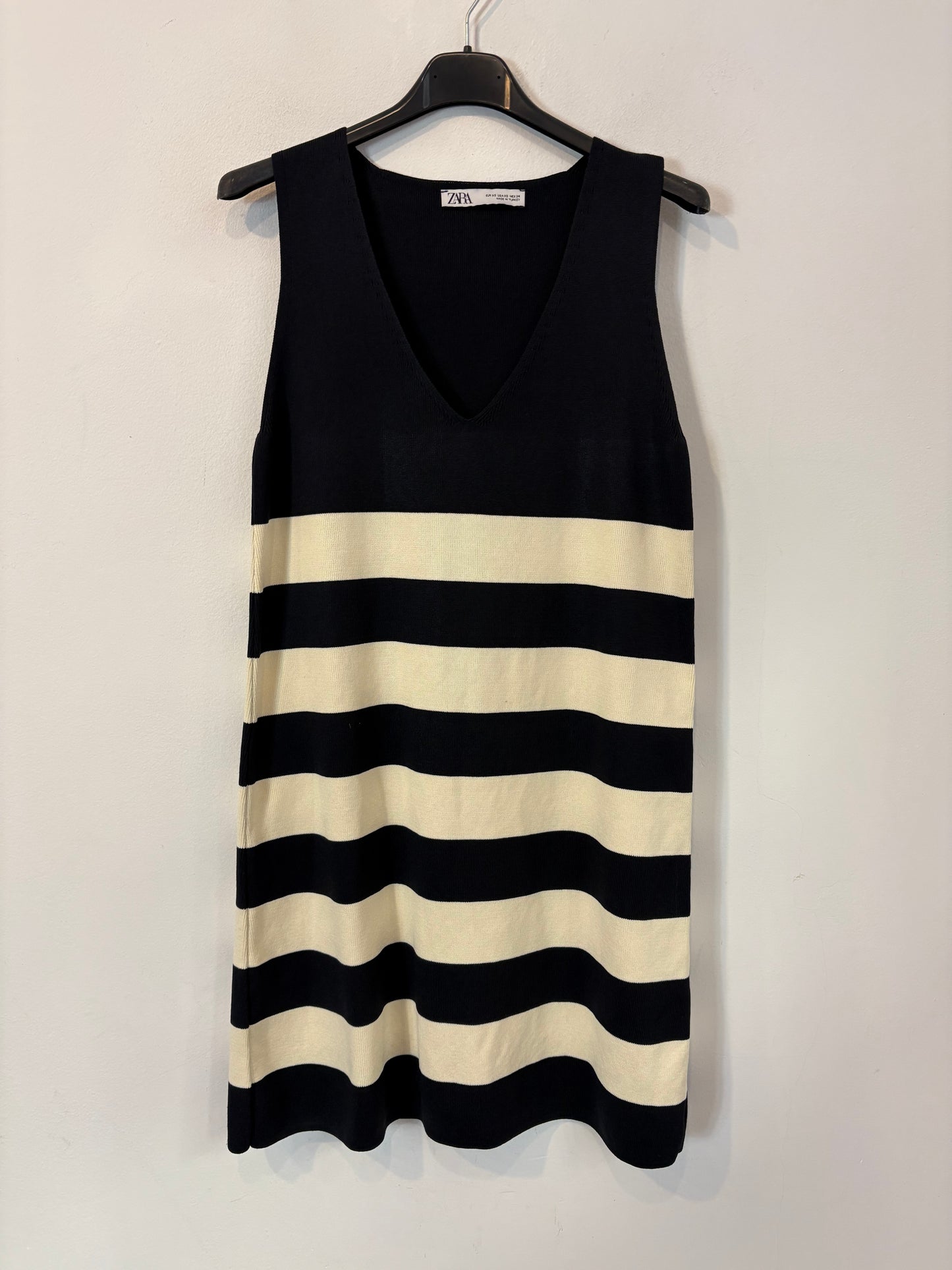ZARA. Vestido punto elástico rayas