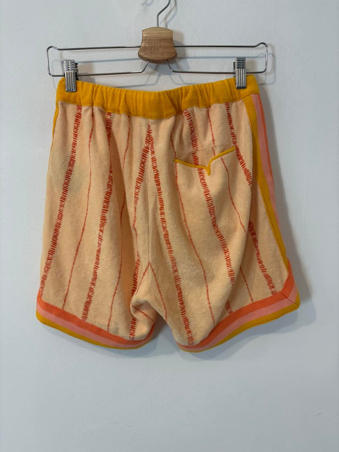 TOMBOLO. Bermuda rizo naranjas