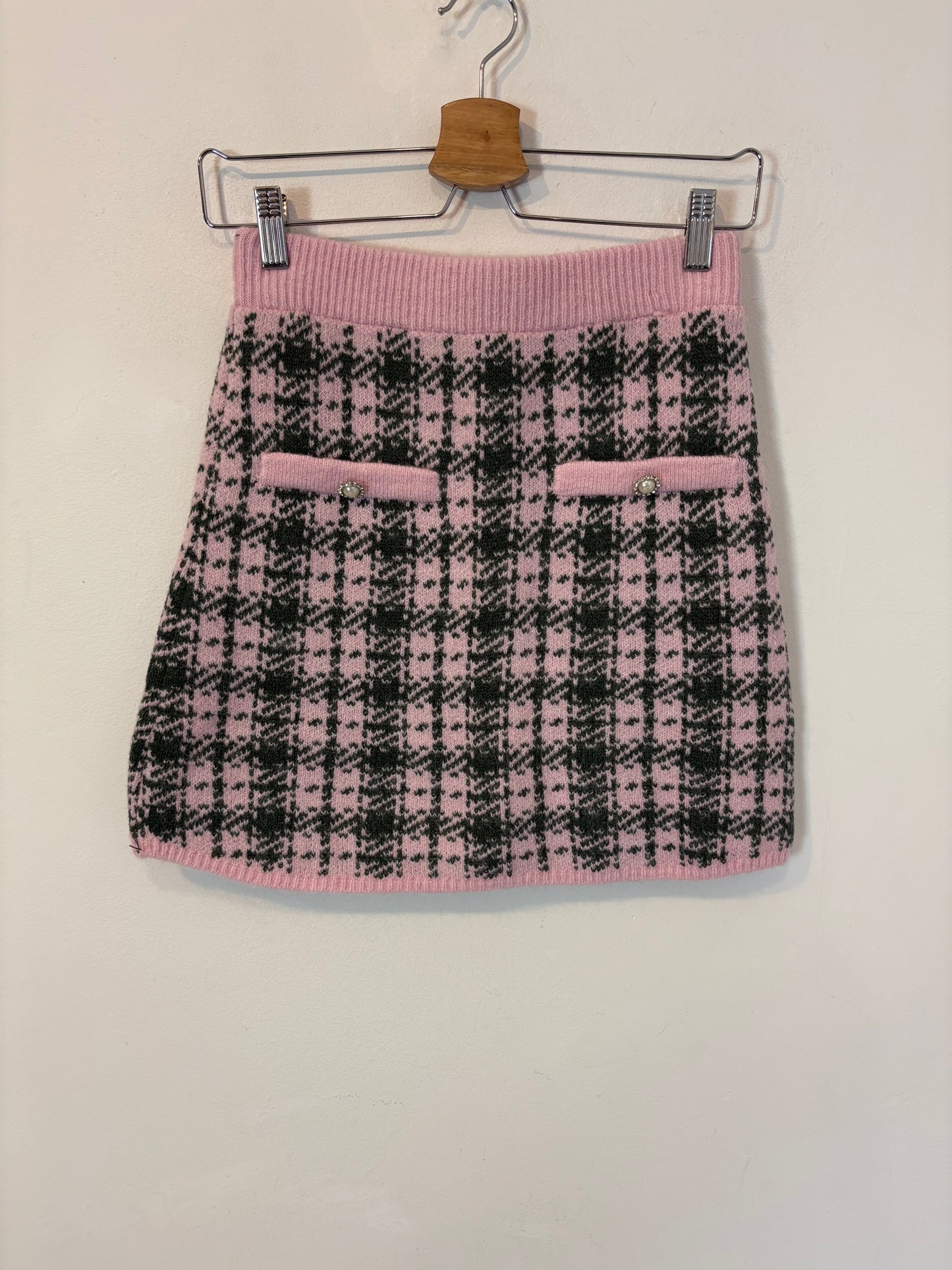 ZARA. Conjunto punto botones joya