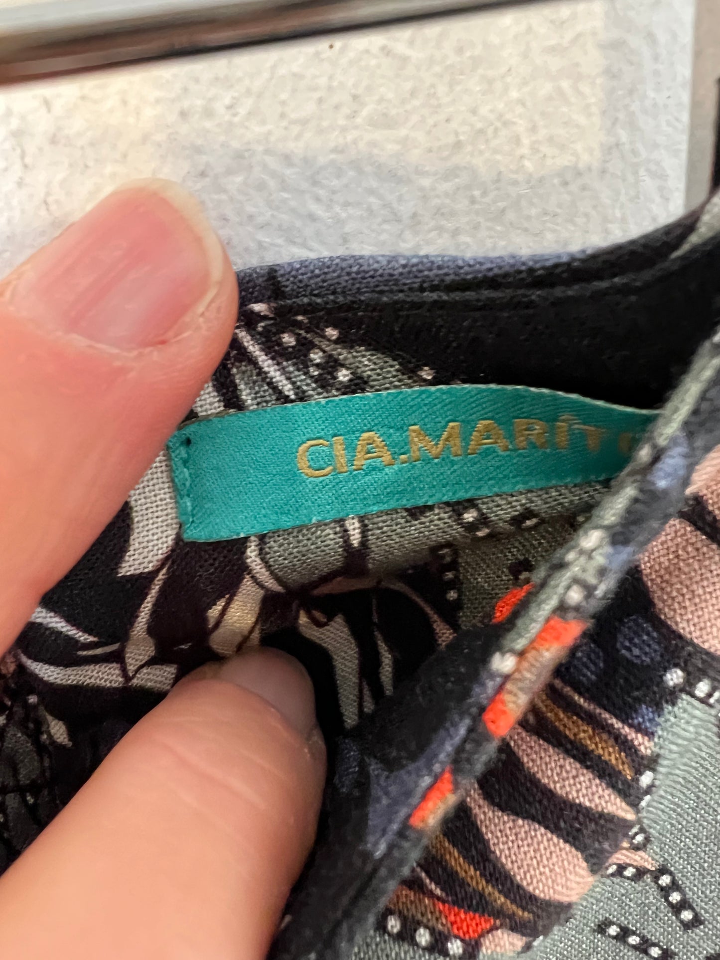 CIA MARITIMA. Falda midi abotonada estampada. T S