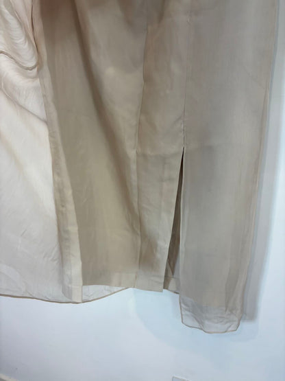 INTROPIA. Conjunto top y falda beige texturas
