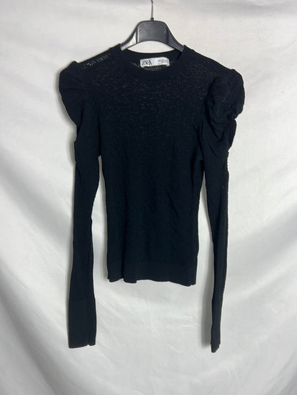 ZARA. Top punto negro calado manga fruncida. T S