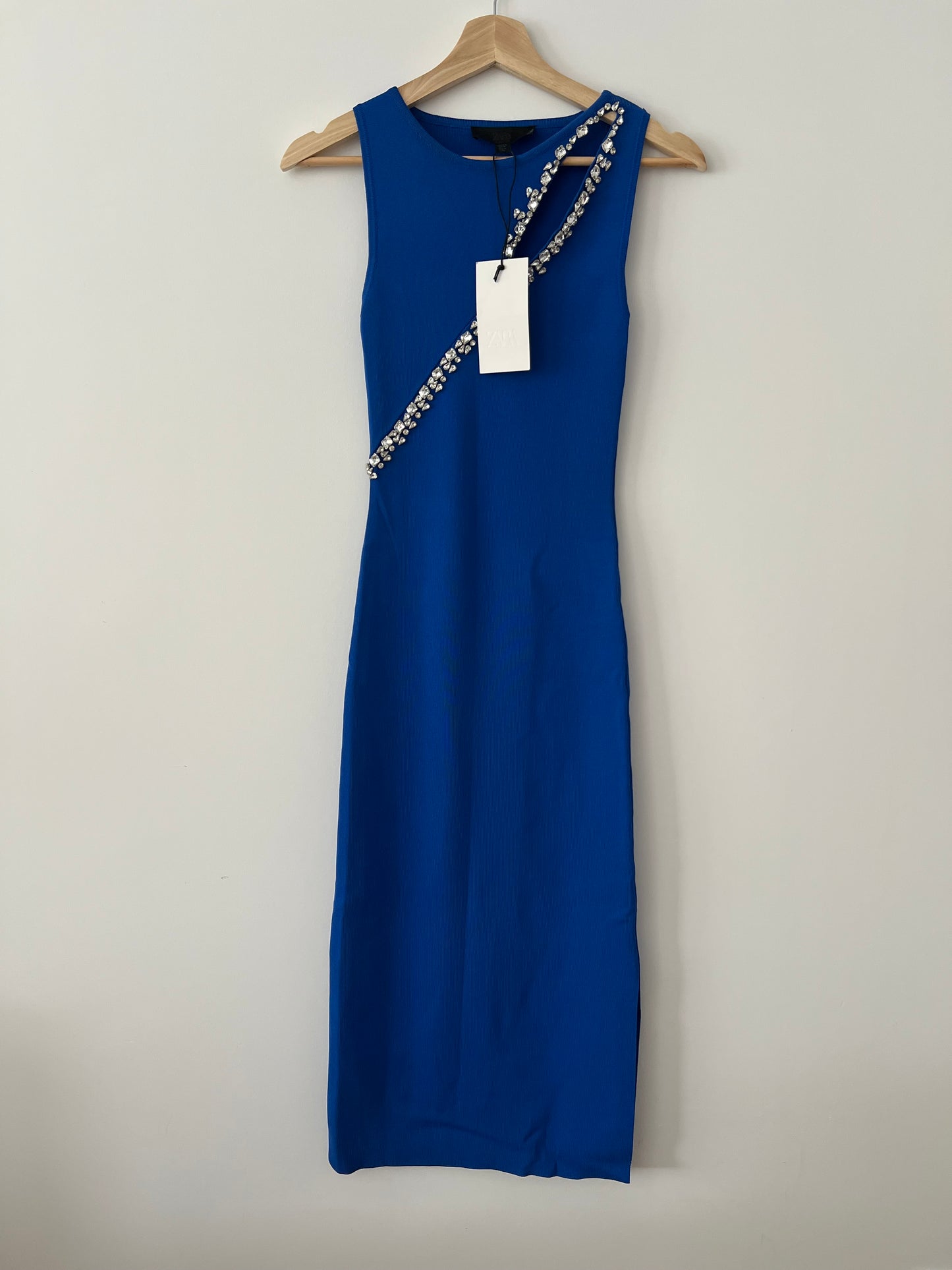 ZARA. Vestido punto pedrería