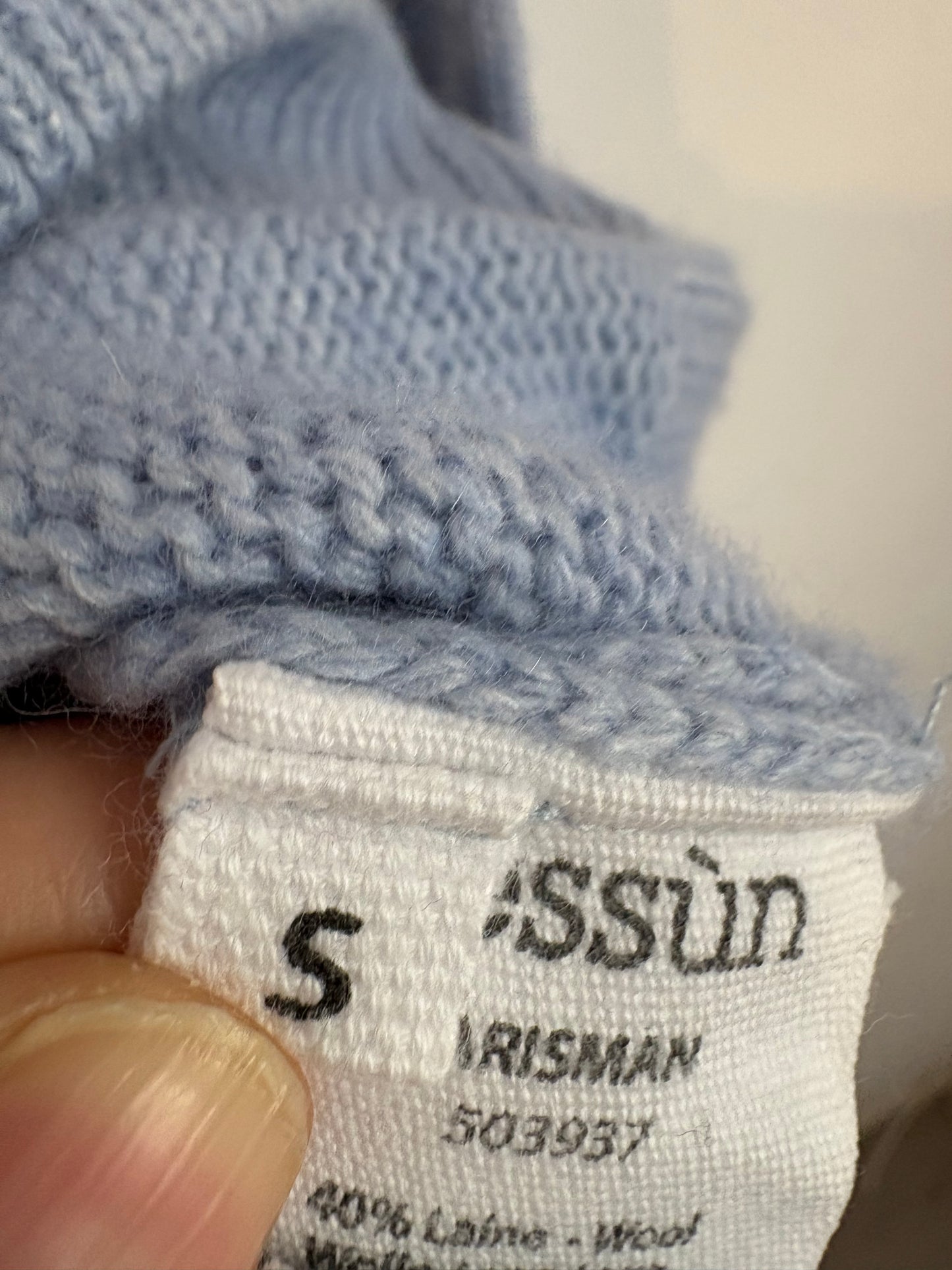 SESSÚN. Jersey azul claro lana