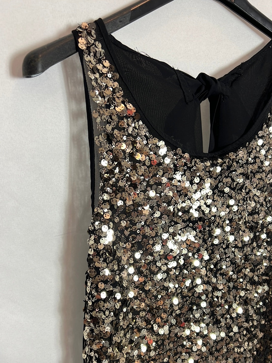 OTRAS. top negro semitransparente lentejuelas. T S/M