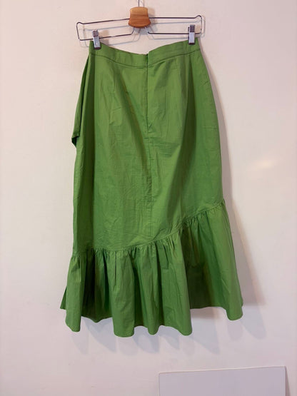 GLAMOROUS Tall. Falda larga asimétrica volante