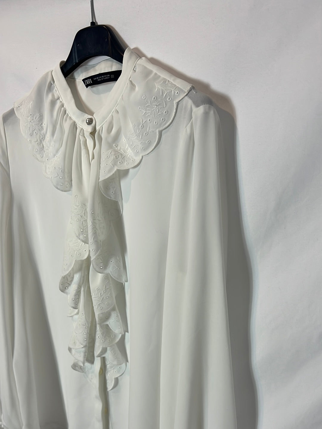 ZARA. White flowing blouse with ruffles. Size XS