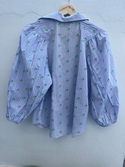 ZARA. Blusa rayas y flores