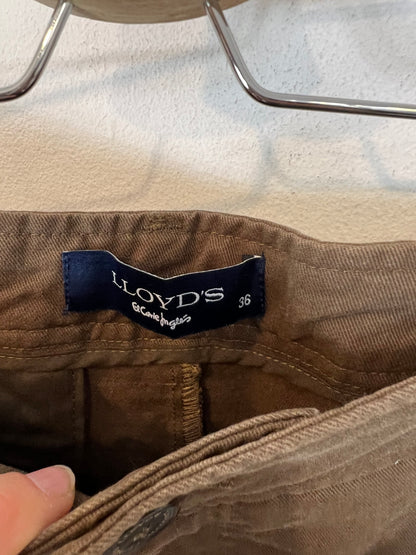 LLOYD´S. Pantalón marrón chocolate recto. T 36