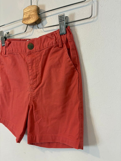 BONNET A POMPON. Bermuda roja T. 5 años