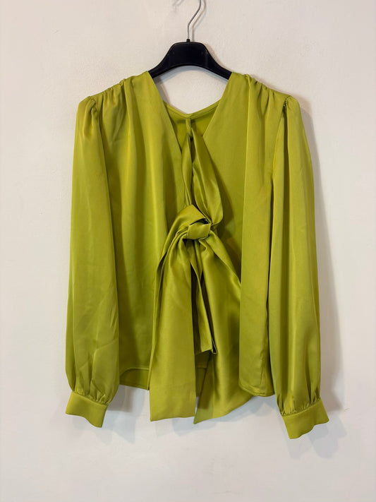BIMANI. Blusa verde satinada lazada