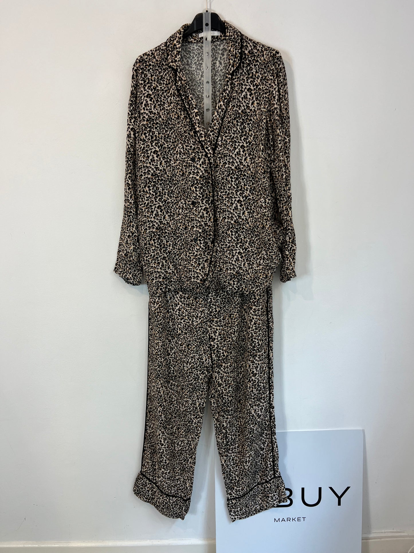 SCALPERS. total look fluid print T.38 (Tara)