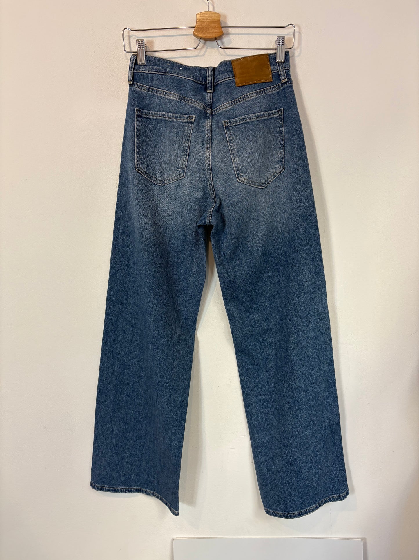 BANANA REPUBLIC. Denim pata ancha
