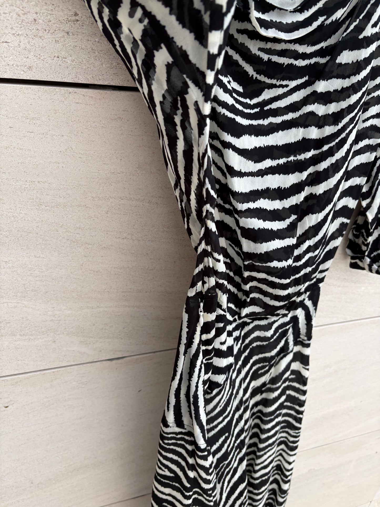 ISABEL MARANT ETOILE. Vestido fluido asimetrías bicolor