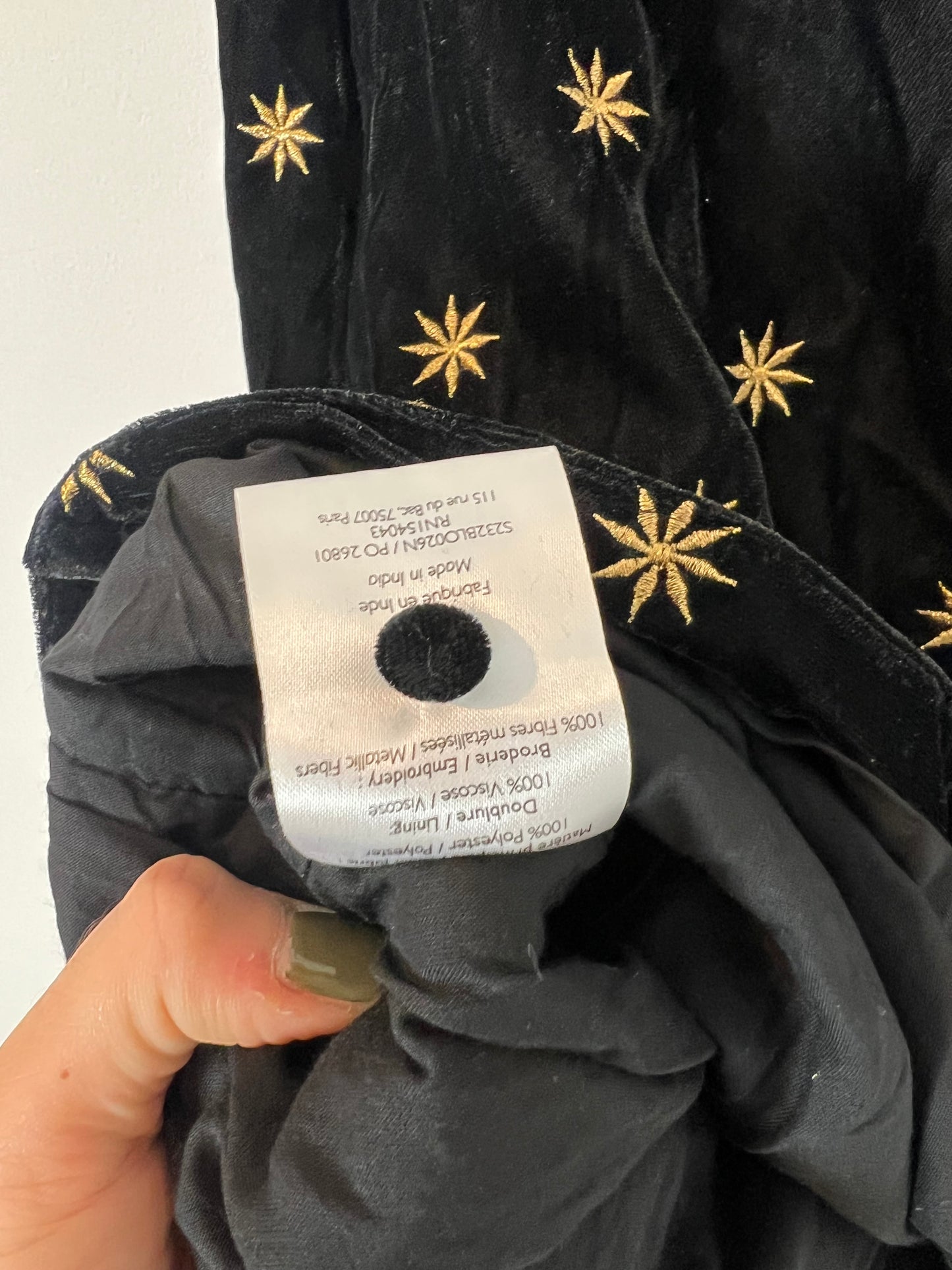 SÉZANE. Top negro terciopelo estrellas. T 40