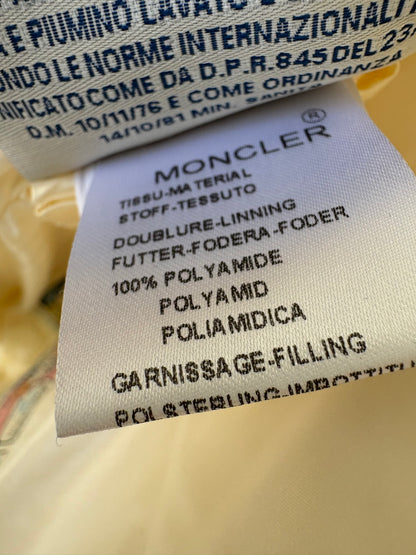 MONCLER. Chaleco ligero beige claro . T 2 (S/M)