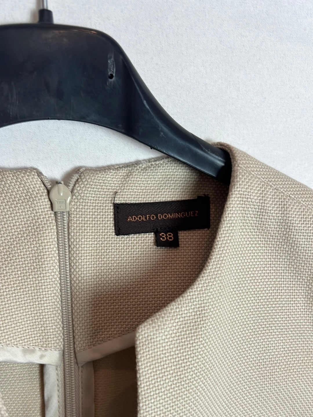 ADOLFO DOMINGUEZ. Textured beige dress. T 38