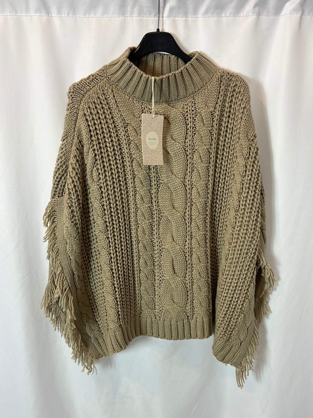 HUG&amp;CLAU. Beige poncho with 8-point stitches (s/m)