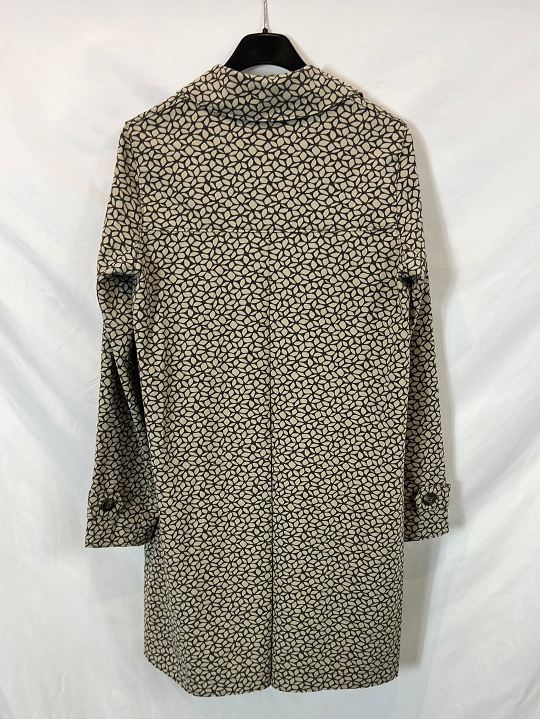 EWOOLUIZONE. Chaqueta estampada fluida. T 40