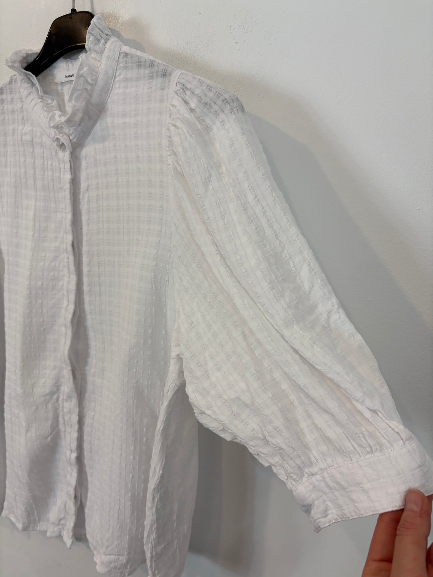 SAMSOE SAMSOE. Blusa blanca textura