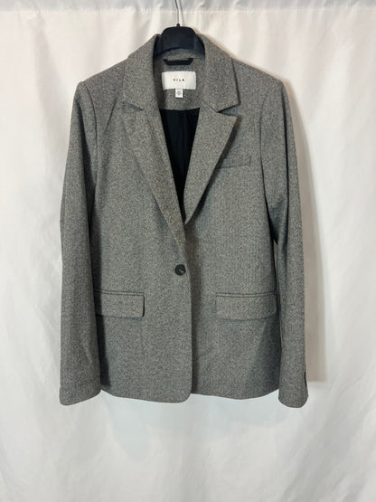 VILA. Blazer espiga gris. T 36