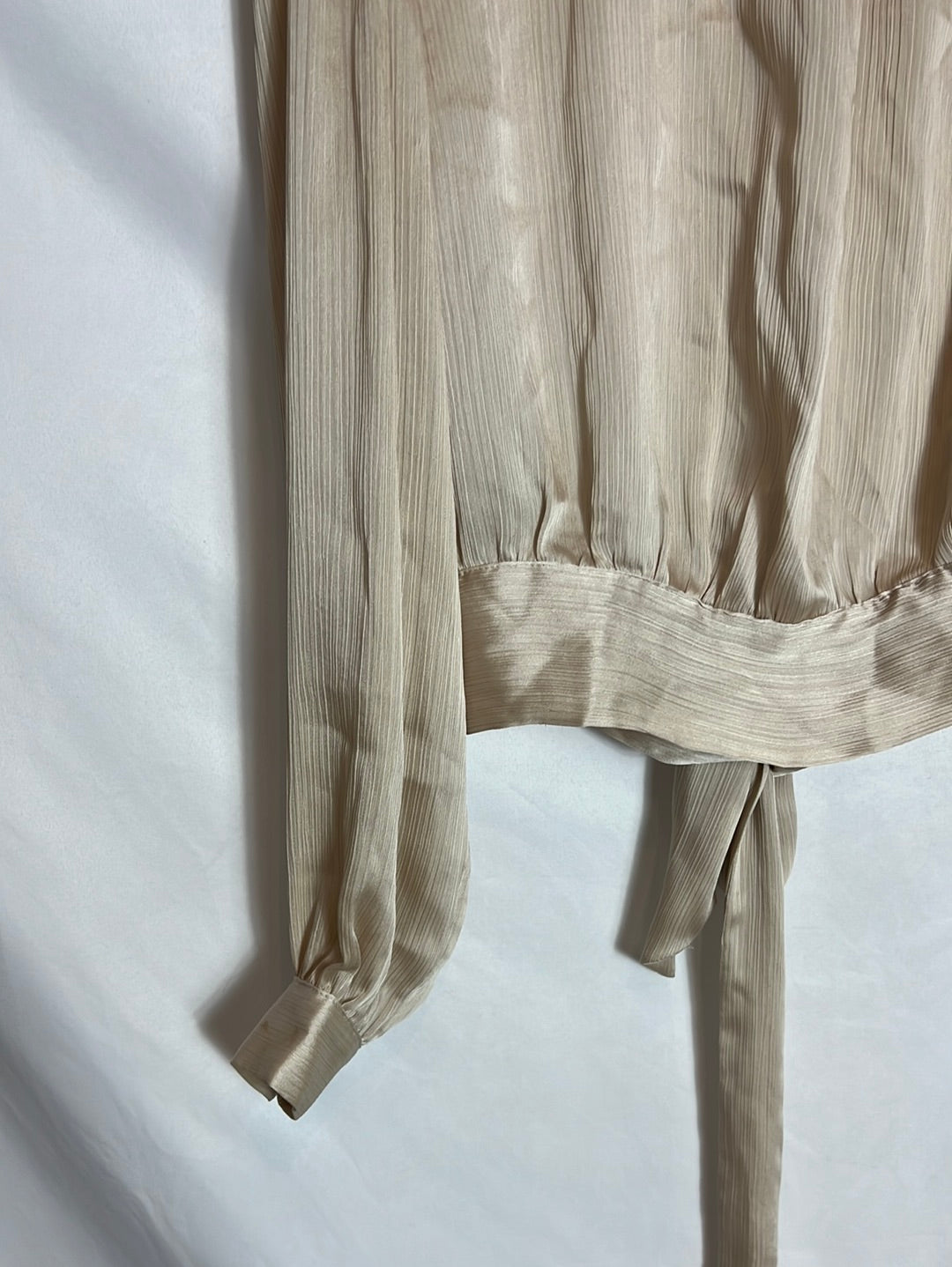 H&amp;M. Gold textured open-back blouse. TS