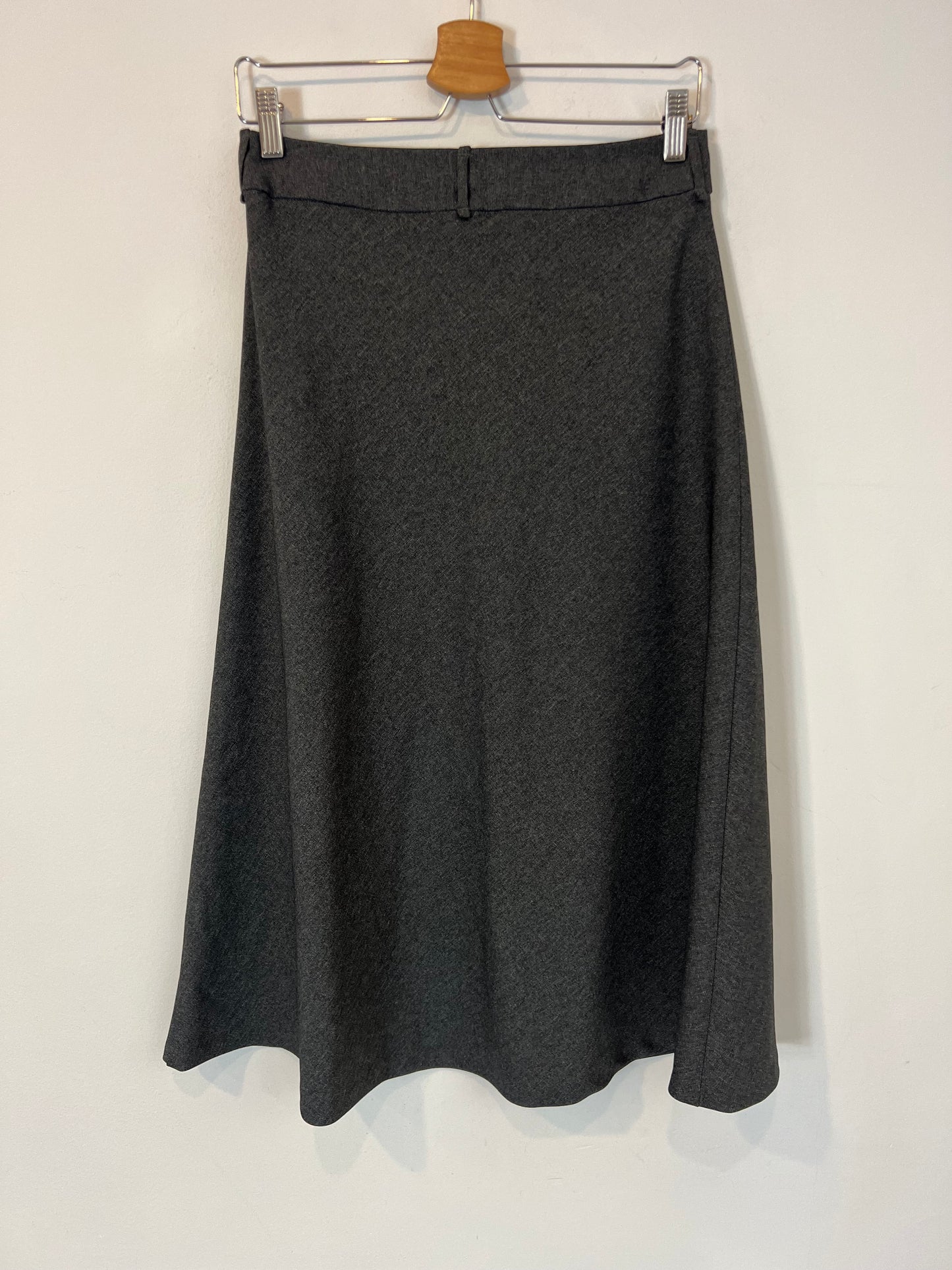 MANGO. Falda midi gris abotonada T.m