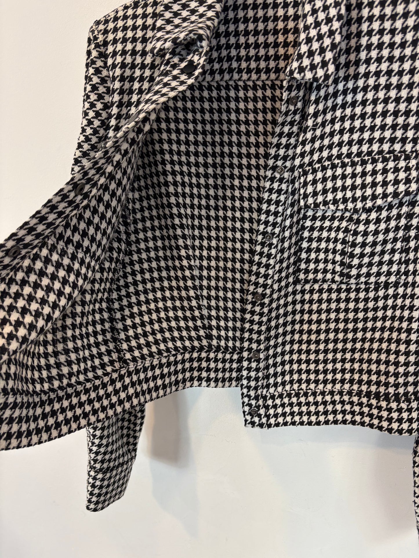 LOAVIES. Chaqueta pata de gallo abotonada