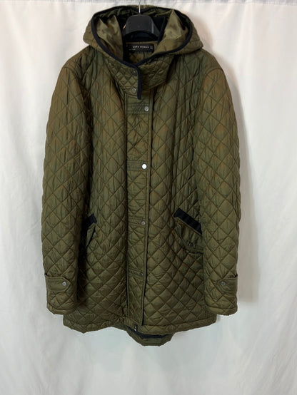 ZARA. Lightweight green quilted jacket. Size XL (M)