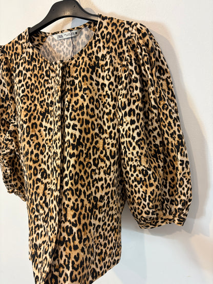 ZARA. Blusa animal print manga farol