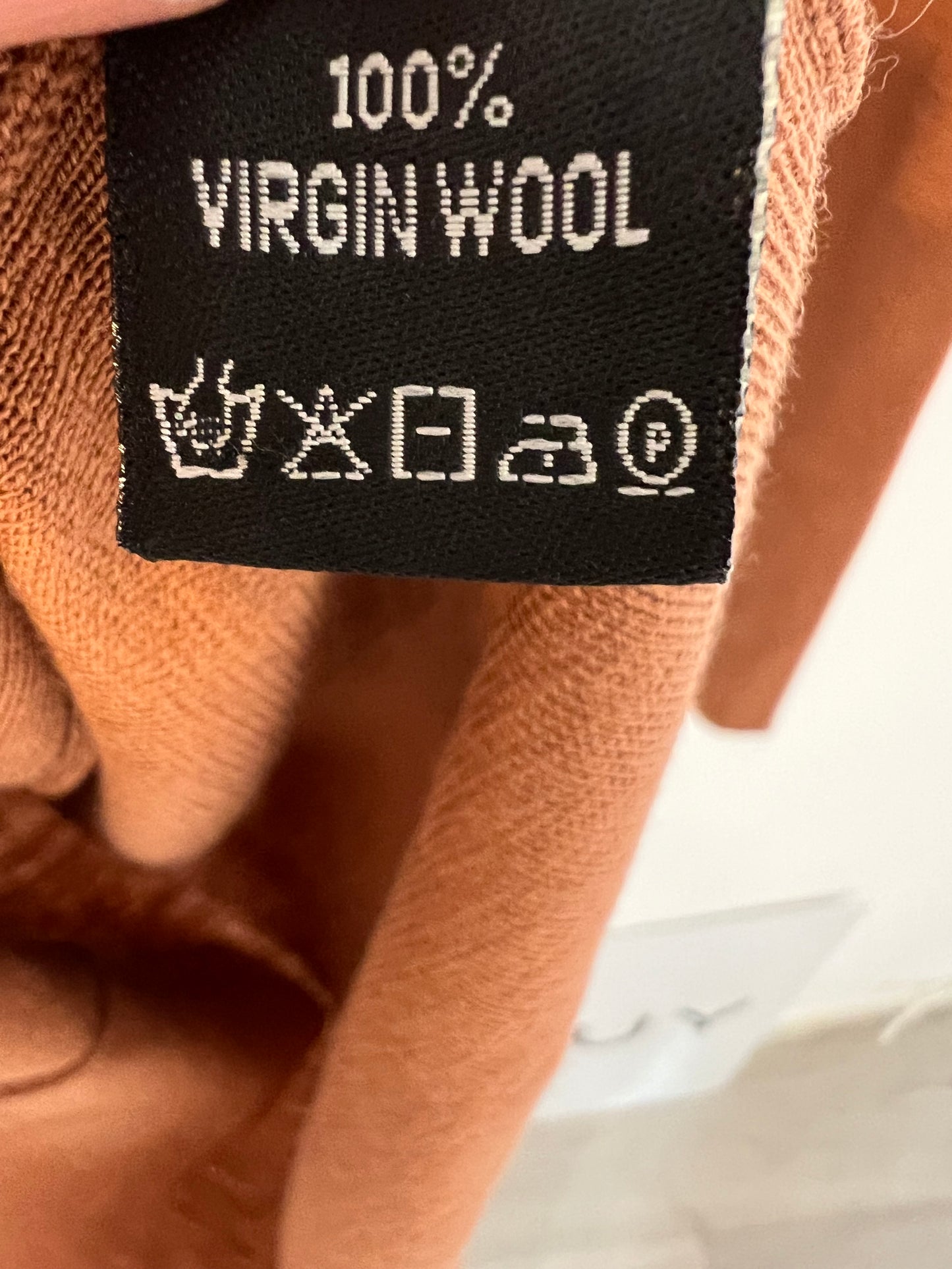 CORTANA. Vestido corto marrón lana. T 36